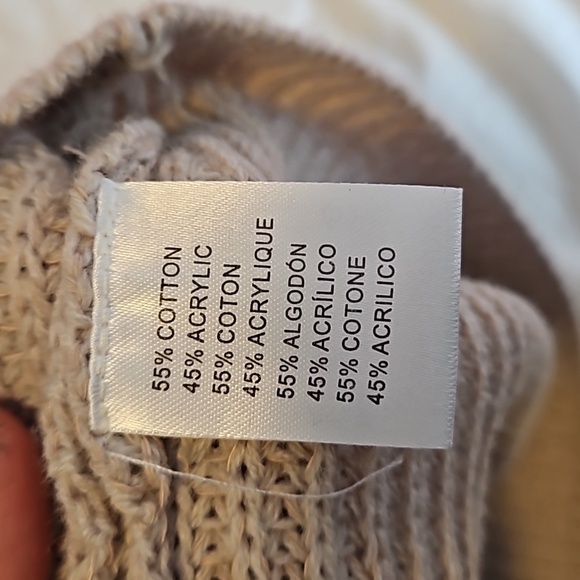 Tan Knit Oversized Sweater Size M/L - Picture 7 of 8